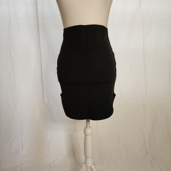Windsor Women's Pencil Mini Skirt - Picture 5 of 11